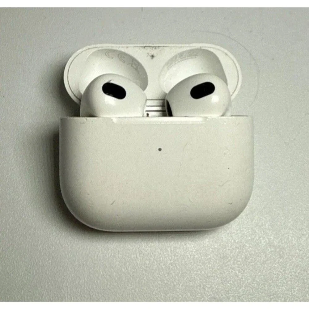Apple AirPods 3rd Generation Earbuds QUIET Charging Case White MME73AM/A